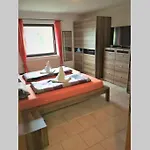 Panorama-wohnung-im-grünem Apartment *