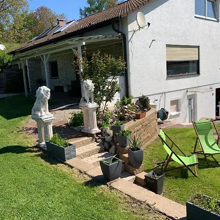 Panorama-wohnung-im-gruenem Allensbach