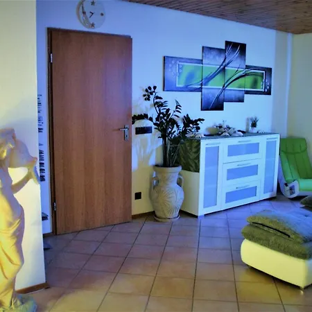 Daire Panorama-wohnung-im-gruenem Allensbach