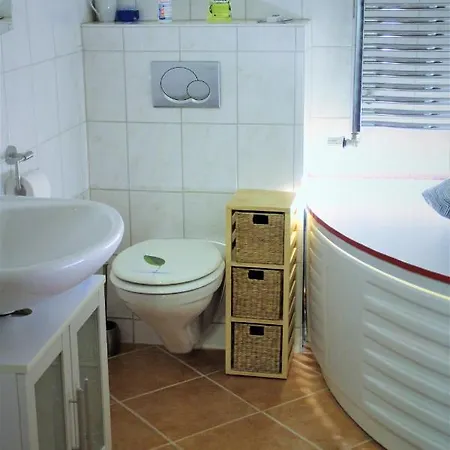 Panorama-wohnung-im-gruenem