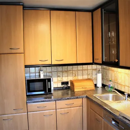 Panorama-wohnung-im-gruenem *