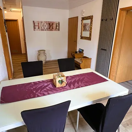 Panorama-wohnung-im-gruenem *